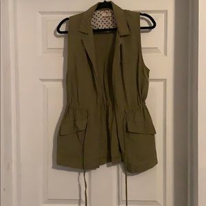 Entro army sleeveless vest